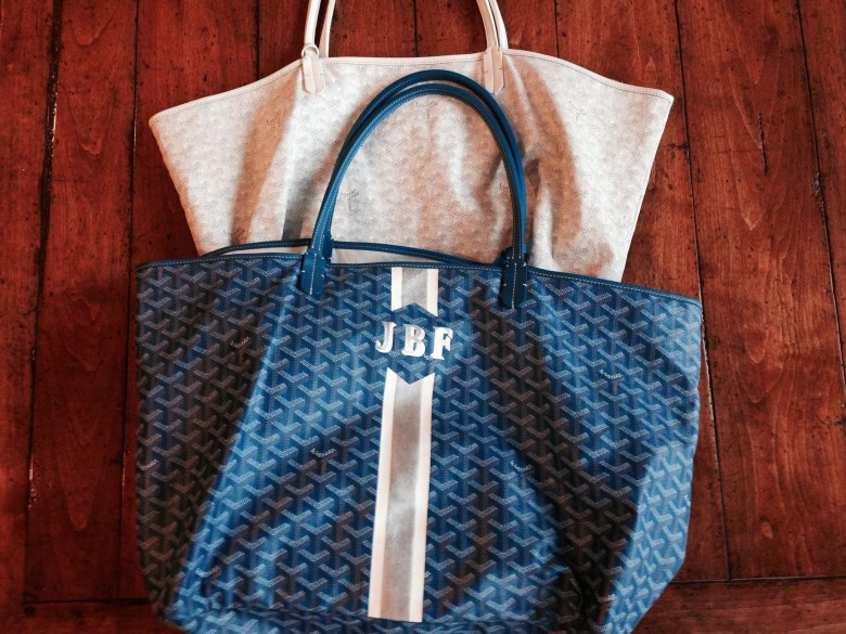 I've fallen in love with this baby blue color Goyard but I can't find any  evidence that Goyard ever made bags in this color, and I can't find them  2nd second hand